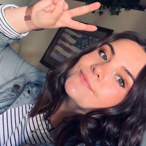 Meet your Posher, Bailey